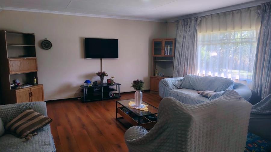 4 Bedroom Property for Sale in Vaalpark Free State